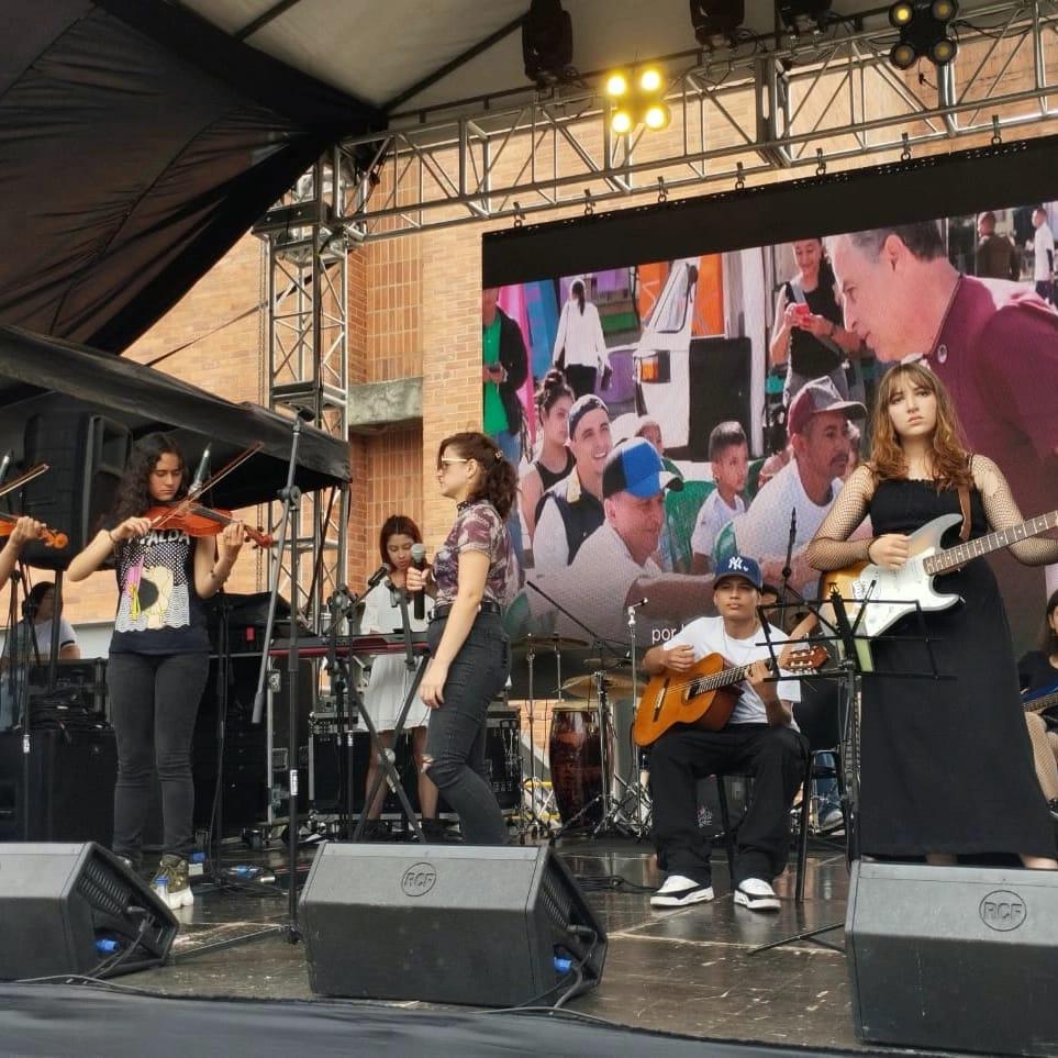 Ph: Erika Sánchez. Ensamble de Rock, Donmatías.