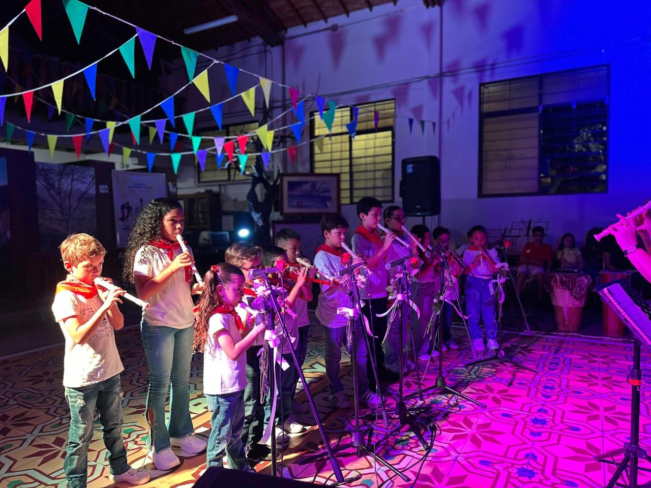 Ph: Laura Muñoz. Iniciación musical con énfasis en enseñanza de canto y flauta dulce, Biblioteca Pública Isolda Echavarría.